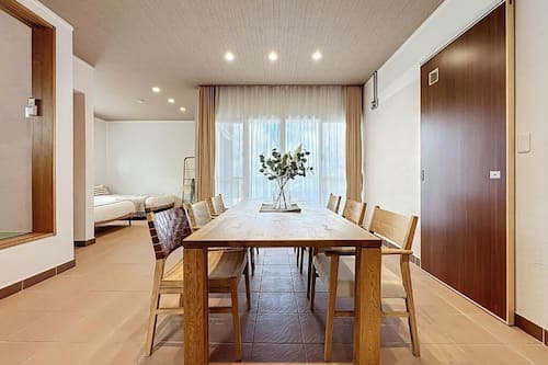 Villa, vista al mar | Edredón, cortinas blackout, tabla de planchar con plancha y wifi gratis