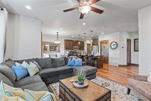TV, fireplace, offices