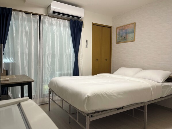 1 bedroom, iron/ironing board, Internet, bed sheets