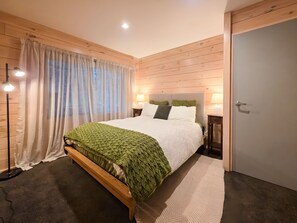 House, Mountain View | Free WiFi - Whare Puwaha (Kinloch)