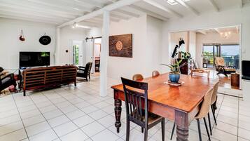 Family House, Mountain View | Free WiFi