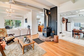 Family House, Mountain View | Free WiFi