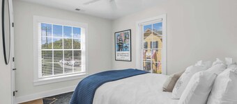 Downtown St. Michaels | Porch + Pet-Friendly