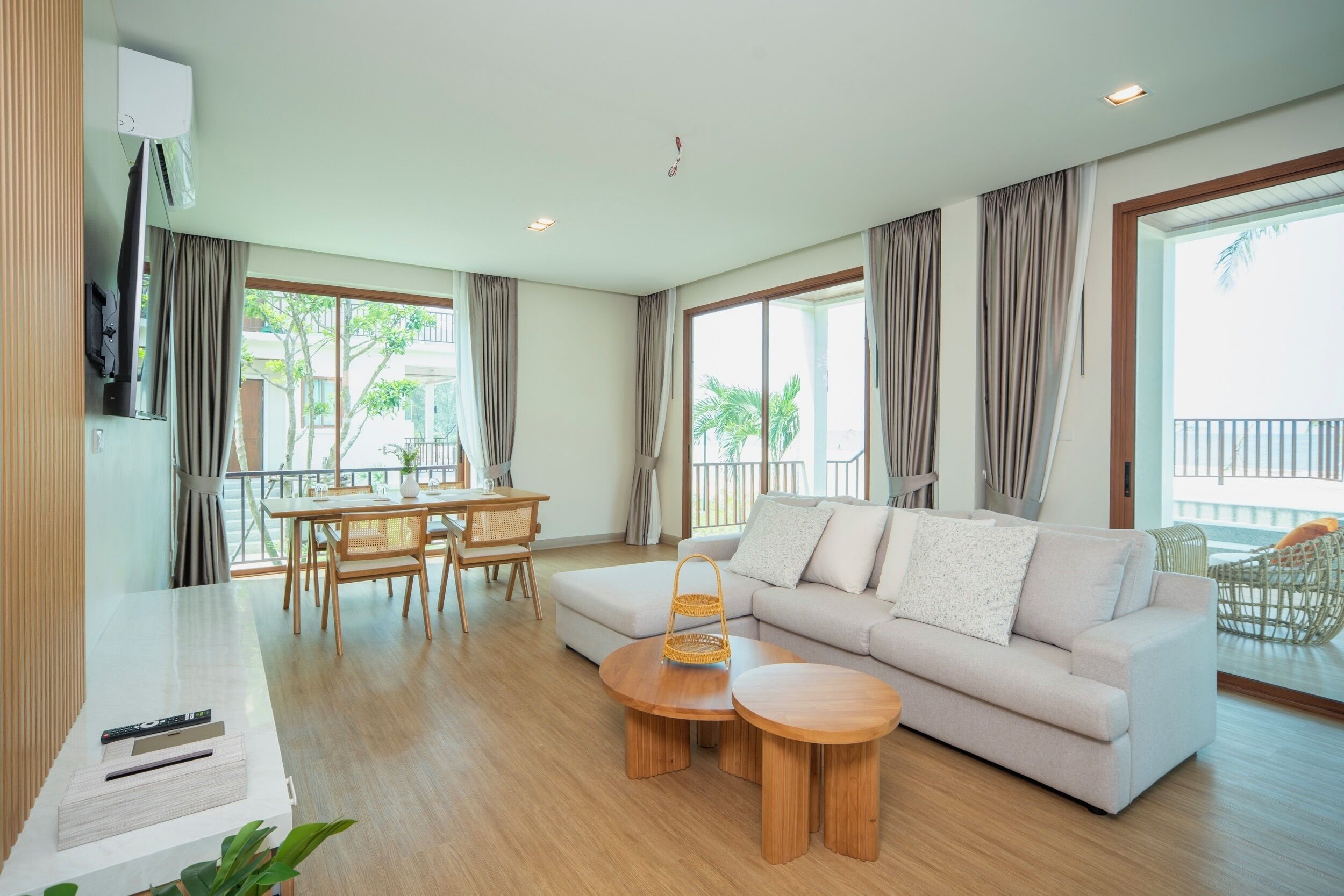 Grand sea view | Khu phòng khách