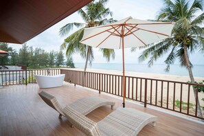 Sea view villa | Free WiFi, bed sheets