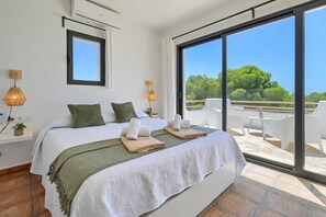 4 bedrooms, iron/ironing board, WiFi, bed sheets - Can Pau - Javea, Costa Blanca (Javea)