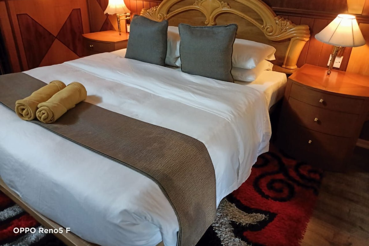 Habitación estándar doble, vistas al jardín | Ropa de cama