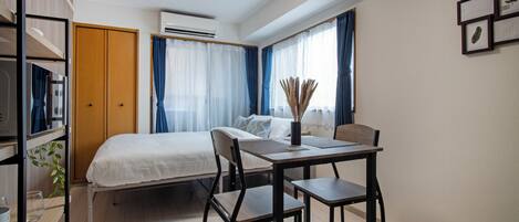 1 bedroom, iron/ironing board, WiFi, bed sheets