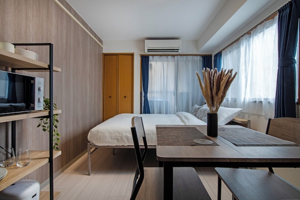 1 bedroom, iron/ironing board, WiFi, bed sheets