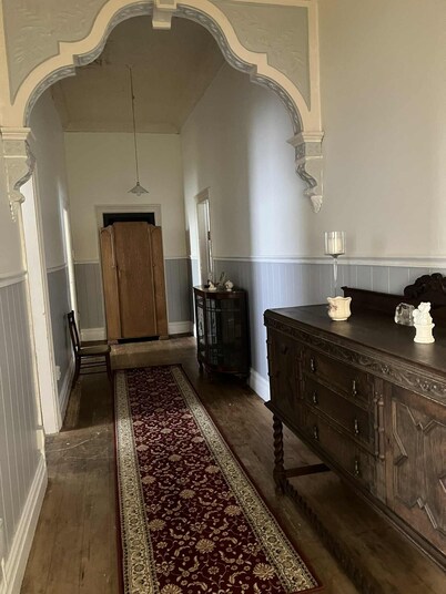 Lovely 4-bedroom villa, save on kennel fees and bring your dog!