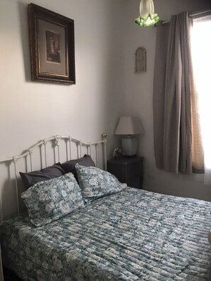 4 quartos, Wi-Fi de cortesia, roupa de cama