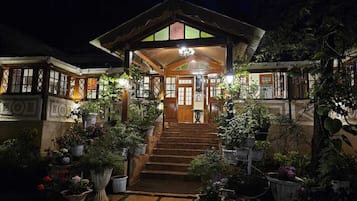 บริเวณภายนอก