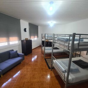 3 bedrooms, iron/ironing board, WiFi, bed sheets - Villa Mallorquina (Xacebáns)