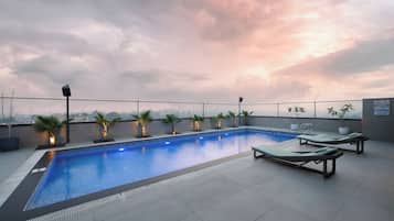 Outdoor pool, pool umbrellas