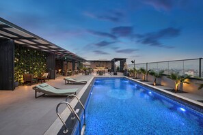 Outdoor pool, pool umbrellas