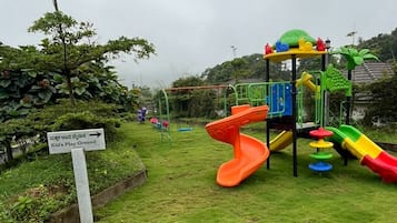 Children’s play area – outdoor