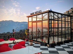 Rooftop terrace - Opal Villas (Mussoorie)