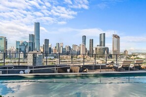 Pool - Modern Apartment in Heart of South Brisbane w/Pool (Brisbane)