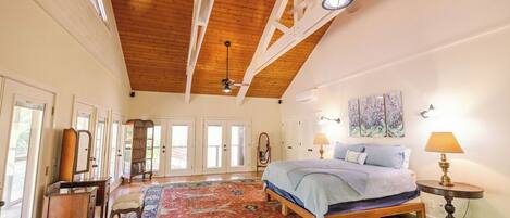 4 bedrooms, free WiFi, bed sheets