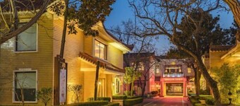 Yuzuo Hotel