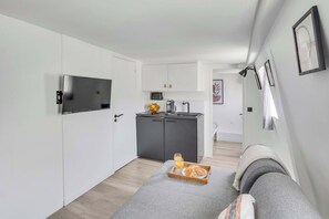 TV, offices