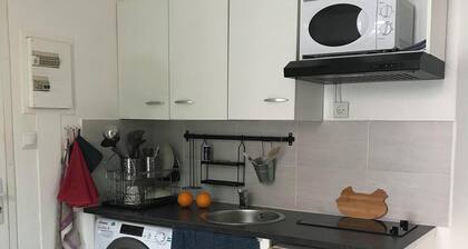 Lovely, quiet studio, just a few minutes' walk from the town center