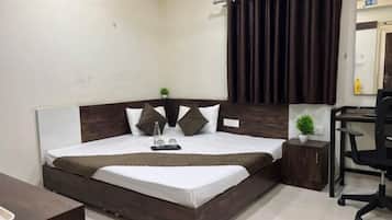 Executive Room Double Bed | Escritorio y wifi gratis