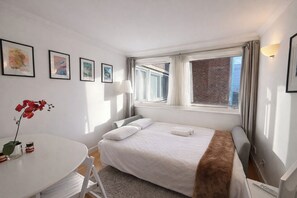 1 bedroom, iron/ironing board, free WiFi, bed sheets