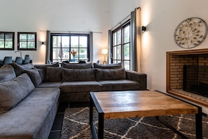 Family Villa, Bahçe Manzaralı, Bahçeli | İç mekân