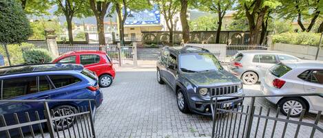 Family Apartment, Multiple Bedrooms (Residenza Albachiara) | Property grounds