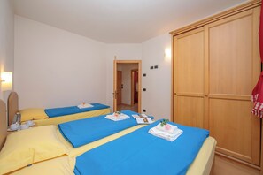 1 chambre, accès au Wi-Fi (inclus), literie fournie
