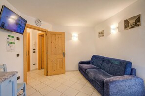 Family Apartment, 1 Bedroom (Sforzato) | Living area