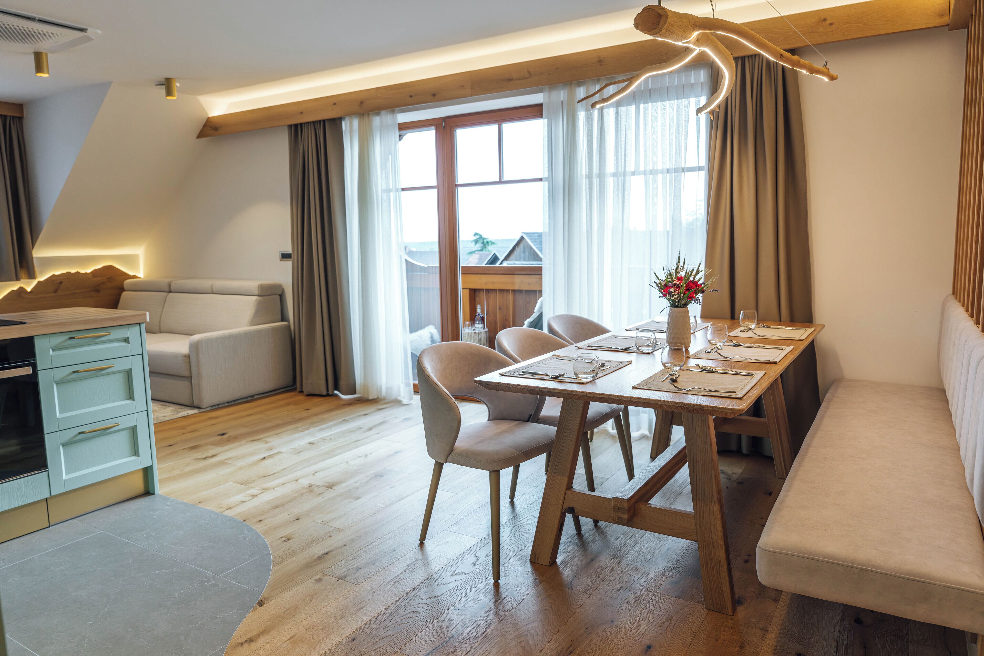 Apartamento superluxo, 3 quartos, sacada, vista para o parque | Área de estar | Impressoras