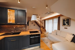 Superior Apartment, Balcony, Garden View