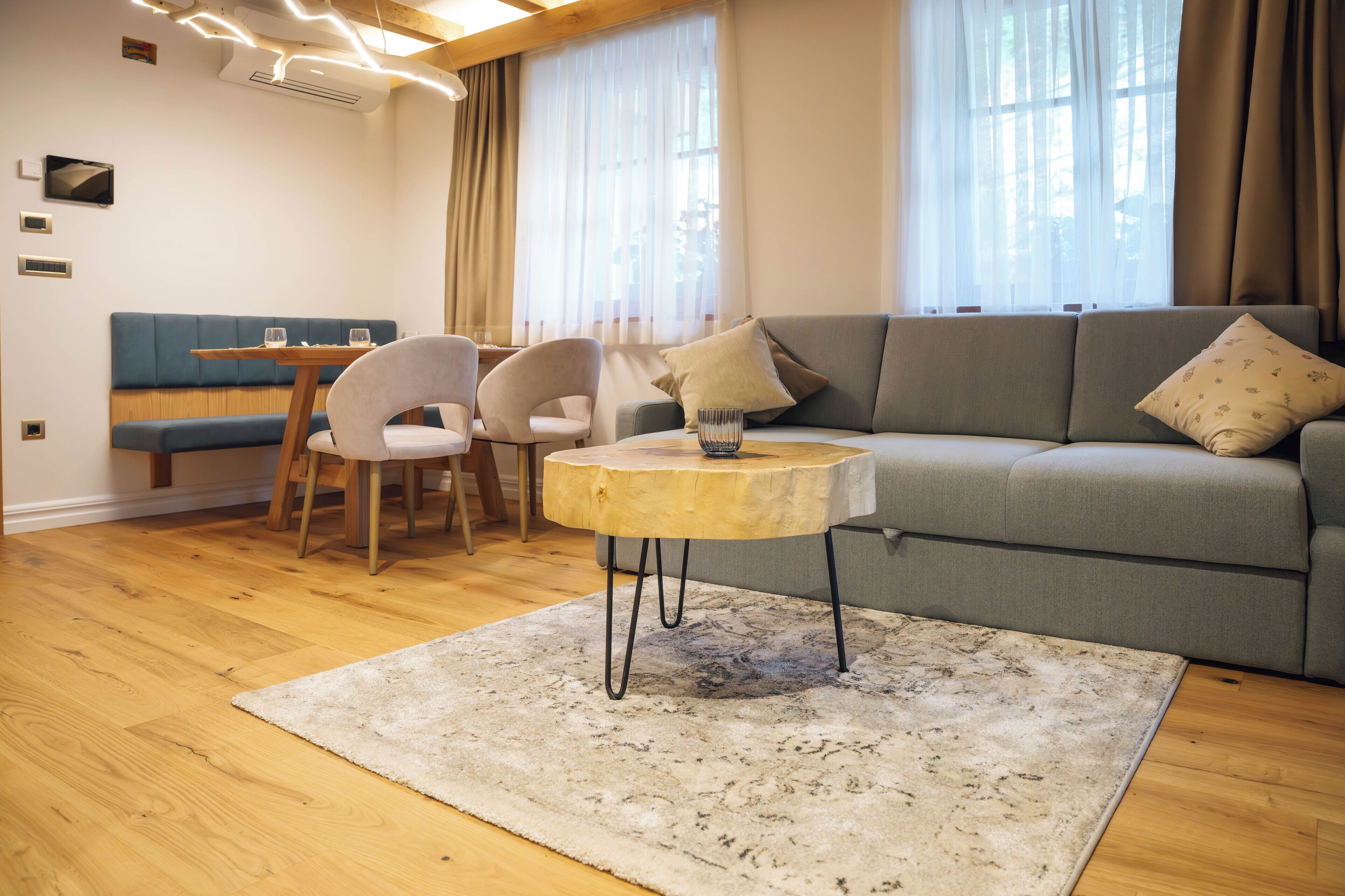 Deluxe Apartment, Park View | Living area | Printers