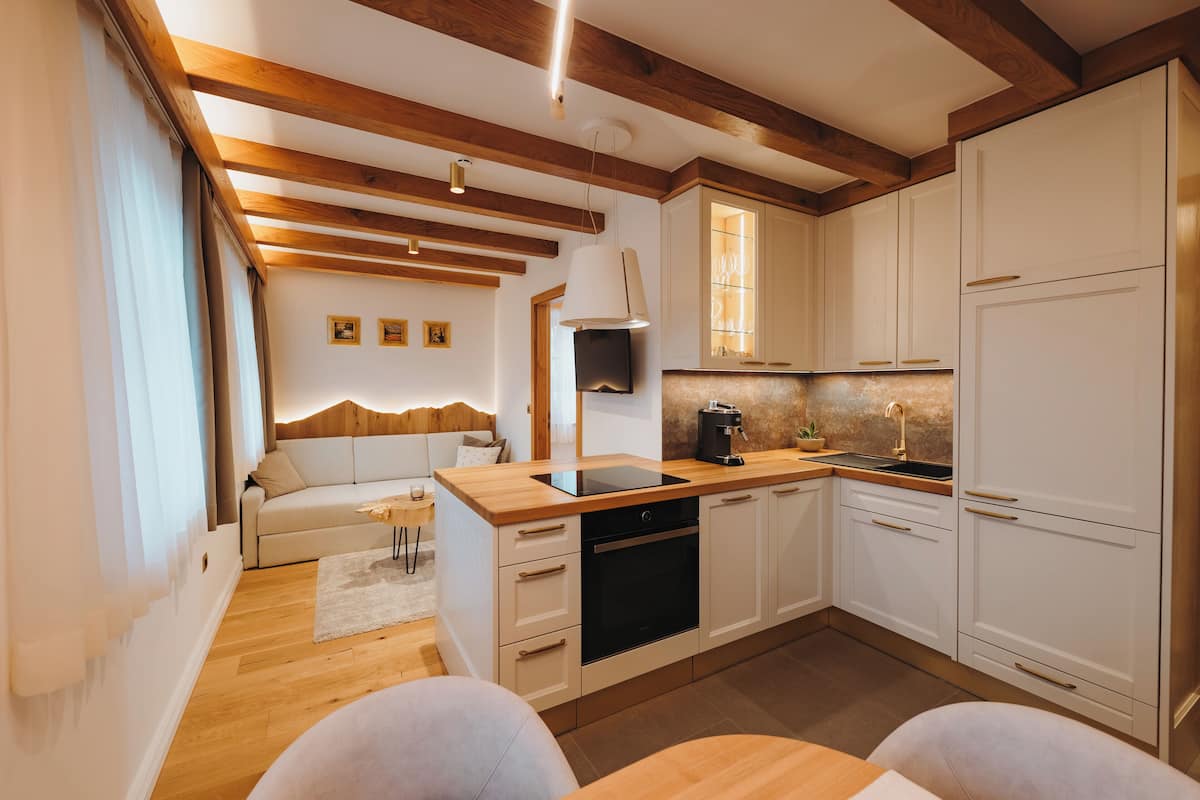 Deluxe-Apartment, Parkblick | Wohnbereich