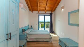 3 slaapkamers, een strijkplank/strijkijzer, wifi, beddengoed