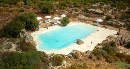 Villa 'Alcumissu' with Mountain View, Private Pool and Wi-Fi