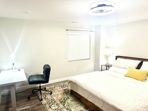 1 chambre, bureau, fer et planche à repasser, Wi-Fi gratuit
