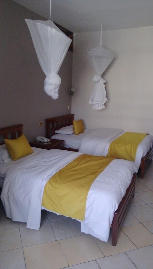 Paris Hotel - Nairobi