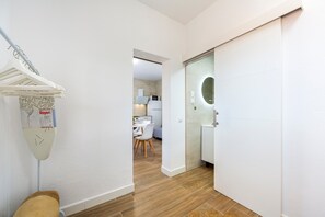 Interior - Apartment 'La Palmera' with Private Terrace and Air Conditioning (El Nazareno)