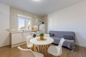 Interior - Apartment 'La Palmera' with Private Terrace and Air Conditioning (El Nazareno)