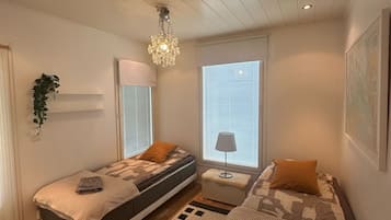 4 makuuhuonetta, silitysrauta/-lauta, vauvan matkasänky, ilmainen Wi-Fi