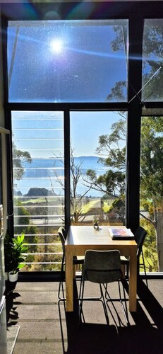 Tamar Tonic - Lush River Views