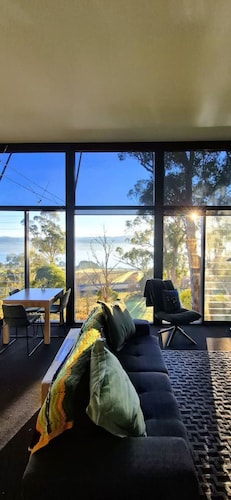 Tamar Tonic - Lush River Views