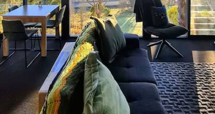 Tamar Tonic - Lush River Views