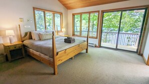 Signature House, 5 Bedrooms, Patio, Lake View | Individually decorated, individually furnished, desk, laptop workspace -  Temple's Sunset Harbor (Newbury)