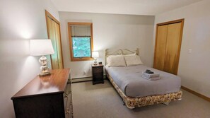Signature House, 5 Bedrooms, Patio, Lake View | Individually decorated, individually furnished, desk, laptop workspace