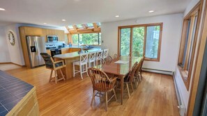 Signature House, 5 Bedrooms, Patio, Lake View | In-room dining -  Temple's Sunset Harbor (Newbury)