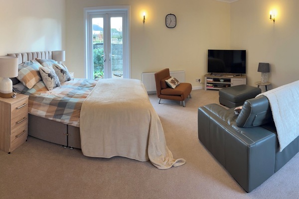 1 bedroom, iron/ironing board, travel crib, free WiFi